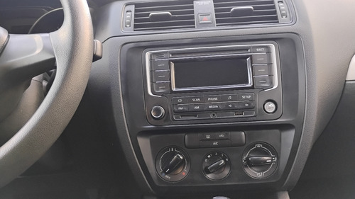 Volkswagen Jetta 2.5 Trendline L5 B A At
