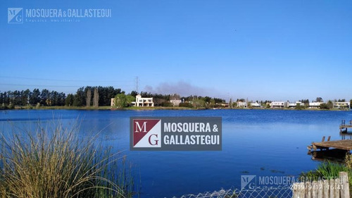 Imagen 1 de 30 de Excelente Casa Al Agua En Santa Catalina
