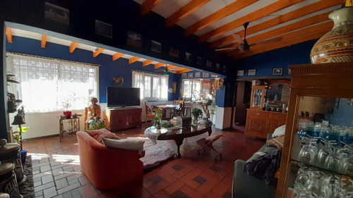 Venta Casa Estilo Colonial Con12 Dormitorios.
