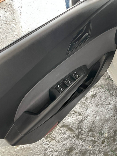 Imagem 8 de 9 de Hyundai Hb20s 1.0 Comfort Plus 12v Flex 4p Manual