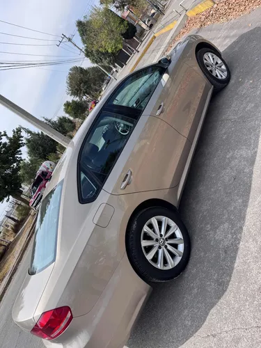 Volkswagen Passat 2.5 Comfortline At