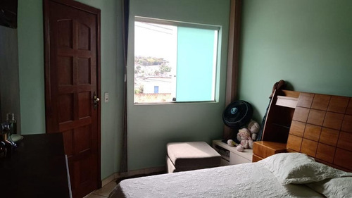 Imagem 8 de 11 de Casa De 02 Quartos, Com Entrada Individual No Nacional - 9345
