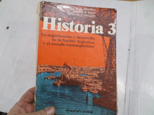 Historia 3 -miretzky -royo -kapelusz