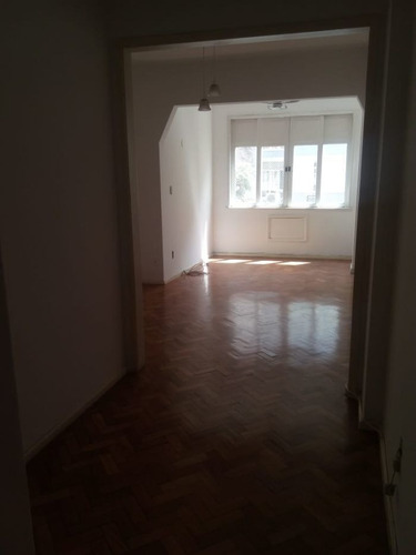 Apartamento Para Alugar Na Rua Constante Ramos, Copacabana, Rio De Janeiro - Rj - Liv-9030