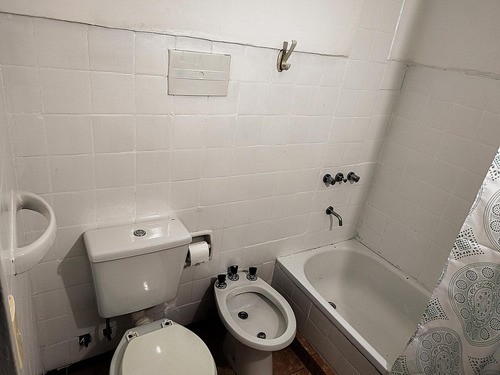 Departamento En Venta En Bariloche. En Una Planta.