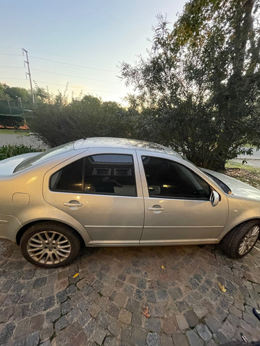 Volkswagen Bora 1.8 Highline T Tiptronic Cuero