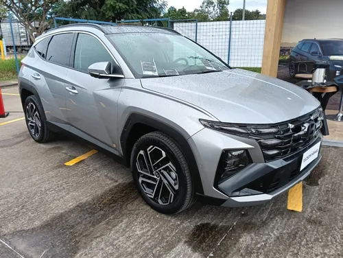 Tucson Híbrida