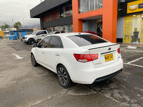 Kia CERATO FORTE 1.6
