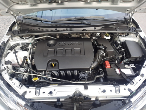 Imagen 20 de 20 de Toyota Corolla 2017 1.8 Xei Mt 140cv