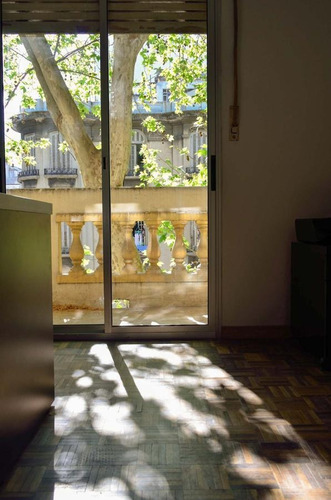 Imagen 15 de 24 de ¡espectacular Apartamento De 2 Dormitorios, Reciclado, Amplio, Todo Al Frente! Con Renta