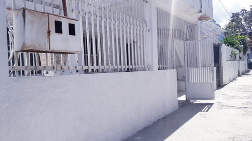 Imagen 4 de 4 de Casa En Venta Grande Con Anexo