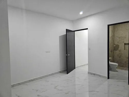 Casa (2p + 4 R) En Privada Morera En Cholul