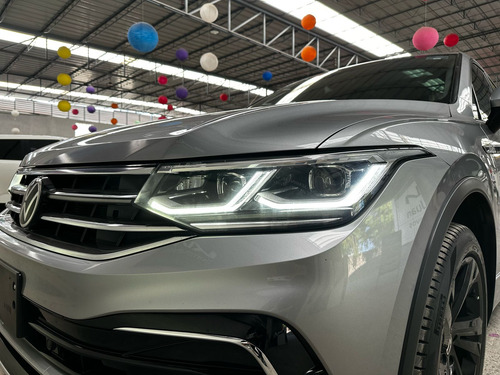 Volkswagen Tiguan 5p R-Line L4/2.0/T Aut