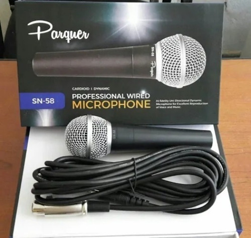 Micrófono Parquer 58 Dinámico Cardioide Voz Con Cable Cuota Color Negro