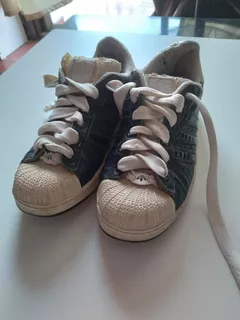 Vendo adidas Superstar Originales Numero 37 Y Medio.