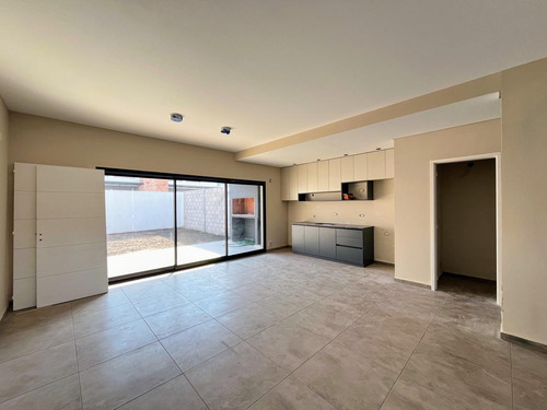 Rincones De Manantiales - Manantiales Ii - Duplex De 2 Dormitorios 2 Baños A Estrenar En Venta