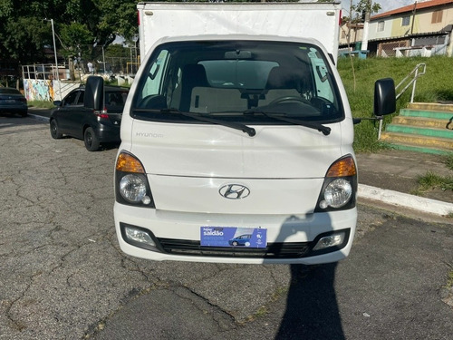 Imagem 3 de 15 de Hyundai Hr 2017 2.5 Hd Cab. Curta S/ Carroceria Tci 2p