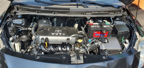 Imagen 11 de 15 de Toyota Yaris 2010 1.5 Sedan Core Aa At