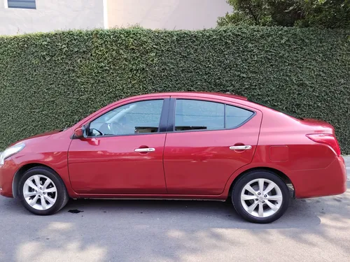 Nissan Versa 1.6 Advance At