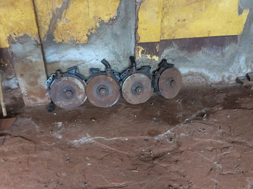 Plantadeira Jumil Soja E Milho Pouco Usada 2014 R$ 55.000.