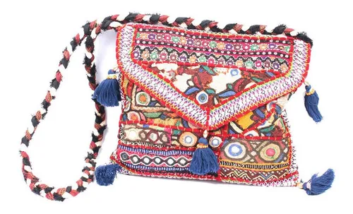 Carteras hindues 2025 bordadas
