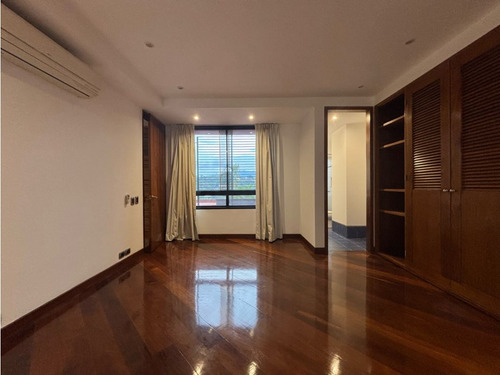 Se Vende Pb Duplex 489.84m2 3h+s/3.5b+s/3p. La Alameda