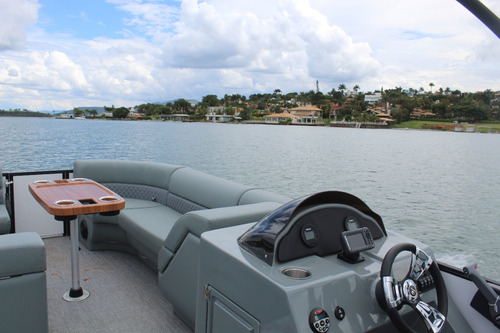 Lancha Ventura Pontoon 250 Zero V-cat Solara Fluvimar Vcat