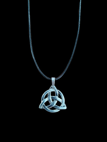 Imagen 4 de 5 de Cadena Collar Triqueta Celta Amuleto Talisman Proteccion