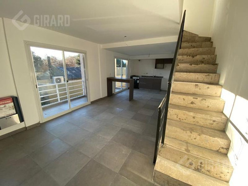 Duplex En Venta - Villa Primera