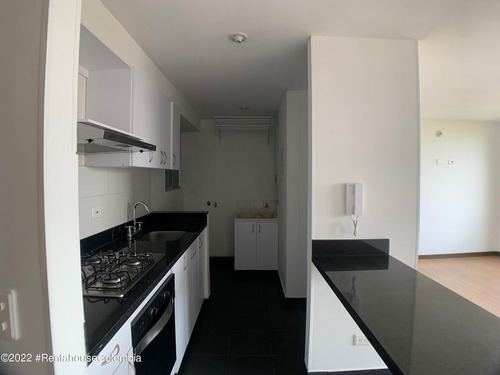 Imagen 6 de 30 de Vendo Apartamento En Castilla(bogota) C.m 23-418