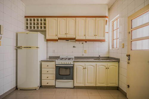 Venta Casa Olivos Vicente Lopez 4 Ambientes Con Dependencia Garage Patio Jardin Parrilla