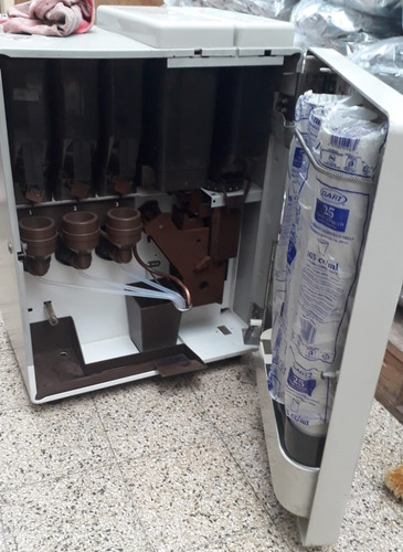 Imagen 4 de 10 de Saeco 7p Expendedora De Café Semiautomatica X 2 + Accesorios