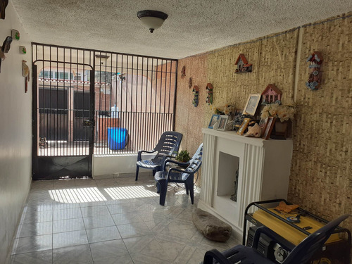 Imagen 7 de 14 de Hermosa Casa En Parque Valencia