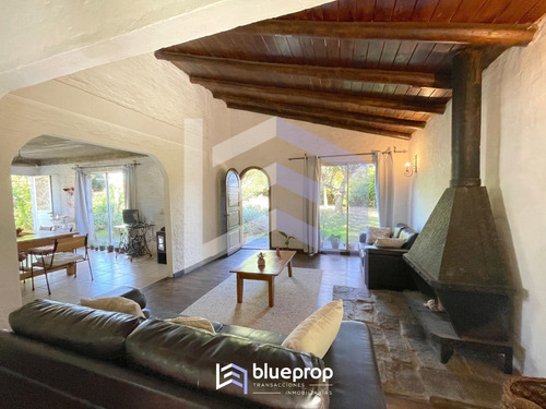Imagen 5 de 22 de Casa En Venta En Punta Ballena, Zona De Las Grutas A Solo Dos Cuadras Del Mar !