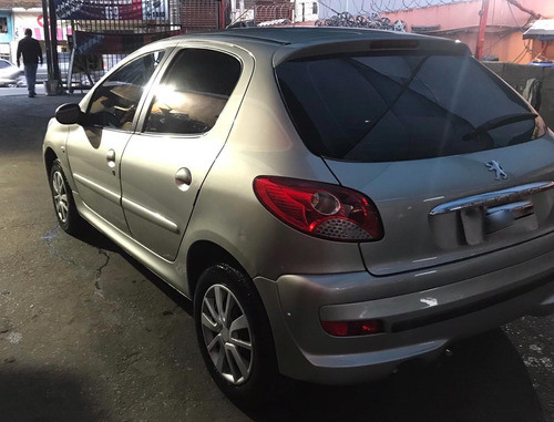 Imagem 9 de 12 de Peugeot 207 2011 1.4 Xr Flex 5p