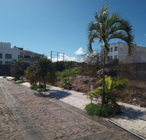 Terreno En Venta, Con 6 Casas Construidas, Solidaridad, Playa Del Carmen, Quintana Roo