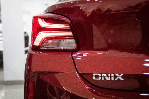 Imagen 10 de 20 de Chevrolet Onix Plus 1.2 Lt Tech Onstar