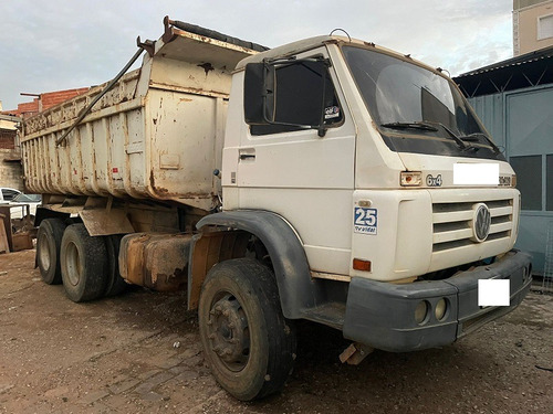 Caminhão Volkswagem 26260 Traçado 6x4 Ano 2004 Caçamba