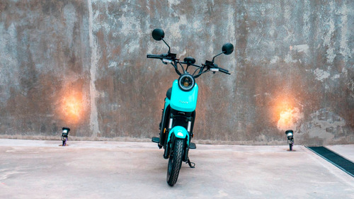 Imagen 3 de 12 de Scooter Eléctrico Nuuv U Pro Celeste Entrega Inmediata Cuota