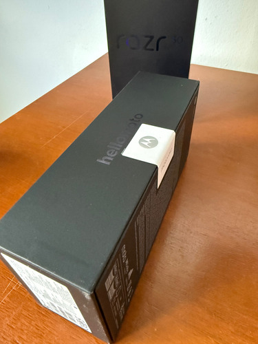 Motorola Razr 50 512gb Beige Beige (Usado)