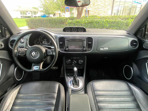 Imagen 12 de 15 de Volkswagen Beetle 2015 2.0 R-line Mt
