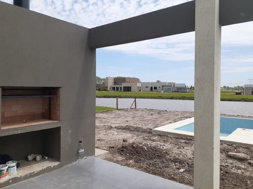 Imagen 13 de 13 de Casa En Venta En Canning