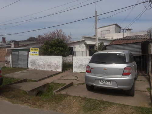 Imagen 3 de 16 de Vende 2 Casa Y Cuadra De Panaderia En Pando Calle Los Laureles Entre Wilson Ferreira Y Varela