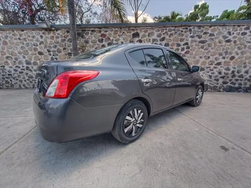 Nissan Versa 1.6 Advance Mt