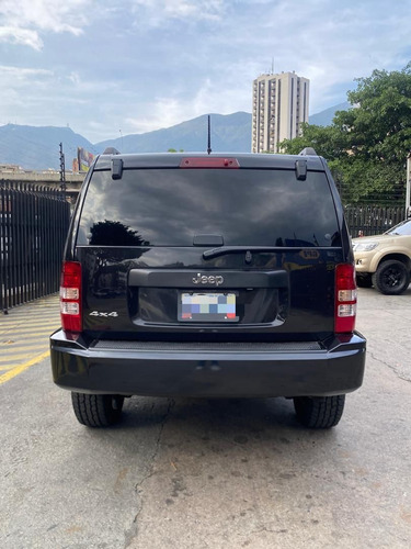 Jeep Cherokee Kk 2011 4x4
