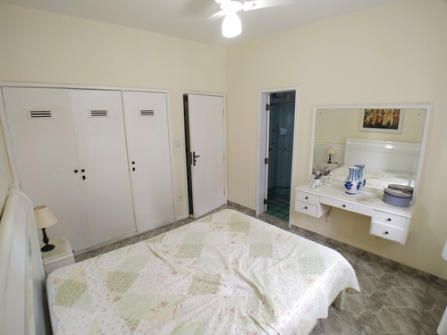 Imagem 7 de 18 de Apartamento Á Venda R$500 Mil - 4 Dormitórios - 1 Suite - 3 Banheiros - Vaga De Garagem - Praia Das Pitangueiras - Guarujá/sp - Ap04988 - 34952533