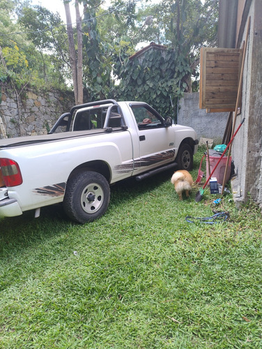 Chevrolet S10 2.4 Cab. Simples 2p