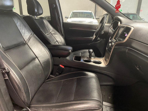 Imagen 8 de 15 de Jeep Grand Cherokee 2014 5.7 V8 Limited Lujo 4x2 At