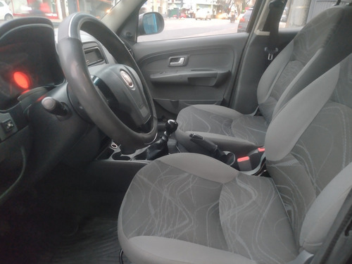 Imagen 11 de 15 de Taxis Usados Fiat Siena 1.4 El Pack Attractive 115 Hp 2016