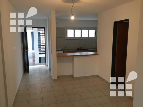 Imagen 10 de 13 de Departamento - La Plata